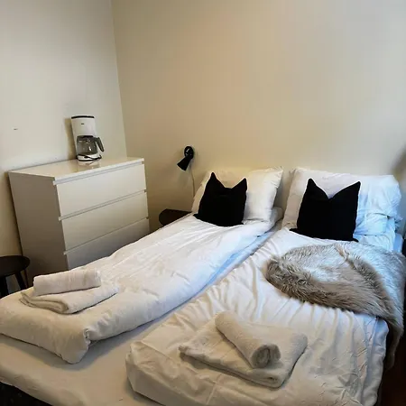 Oppheim - Pool, Sauna & Lake! Apartamento Voss