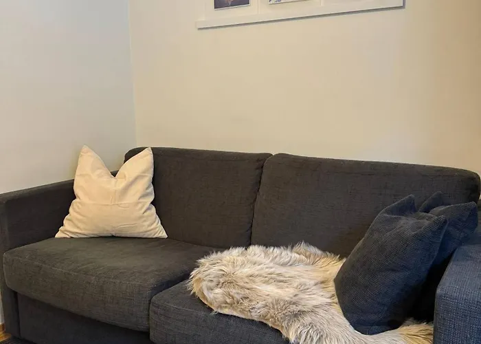 Oppheim Mountain - Pool, Sauna & Lake! *