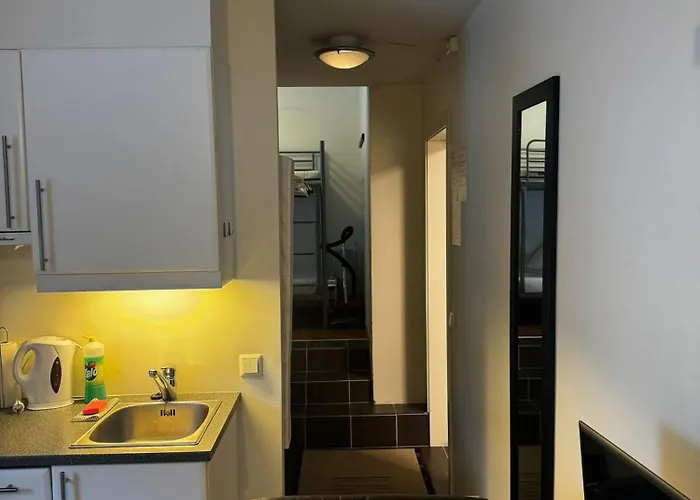 Oppheim - Pool, Sauna & Lake! Apartment *