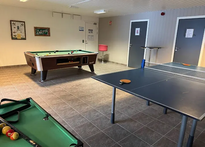 Oppheim Mountain - Pool, Sauna & Lake! Lägenhet Voss