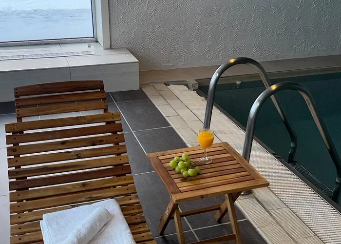 Lägenhet Oppheim - Pool, Sauna & Lake!